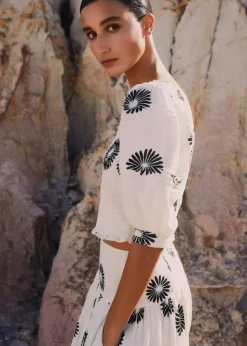 Best ME+EM Cheesecloth Modern Daisy Print Blouse Cream/Black