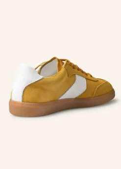 Best ME+EM Retro Trainer Mustard